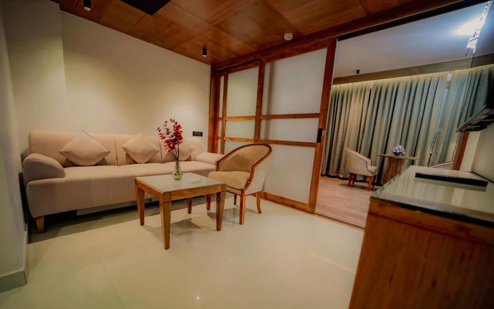 Hotel Cordial Sopanam Thiruvananthapuram Exterior photo